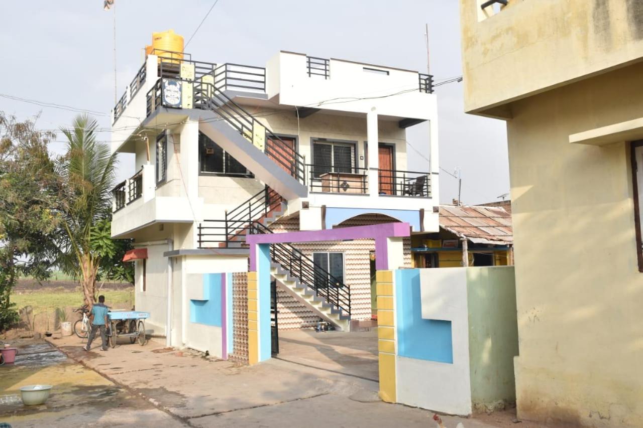 Coconut Homestay Hampi Zewnętrze zdjęcie