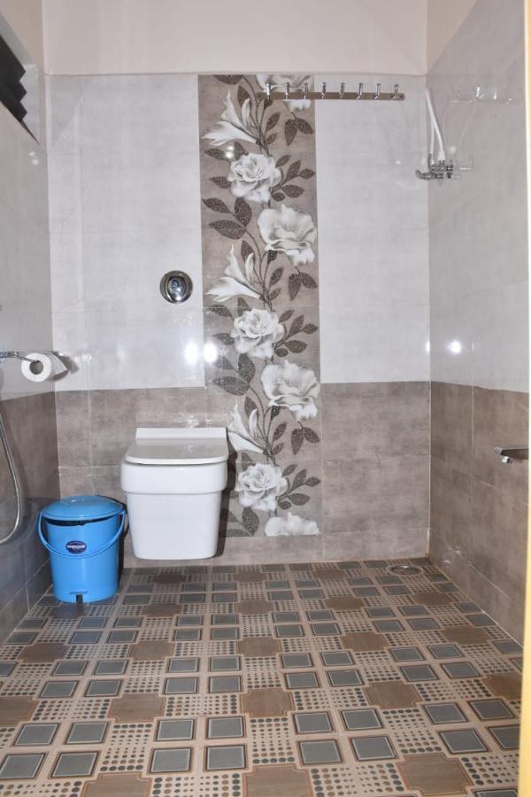 Coconut Homestay Hampi Zewnętrze zdjęcie