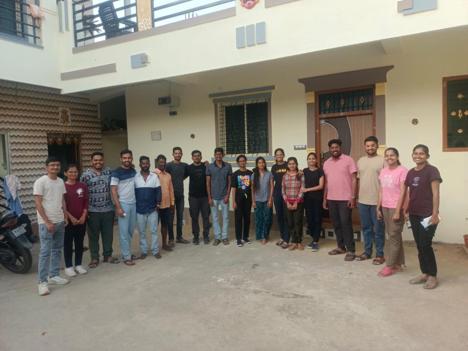 Coconut Homestay Hampi Zewnętrze zdjęcie